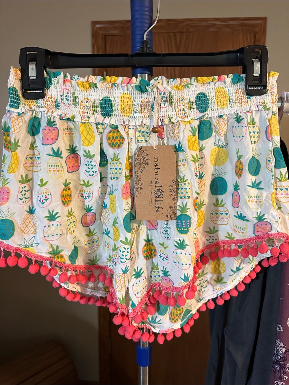 NATURAL LIFE cream Pineapple Print Pom-Pom Trim Shorts